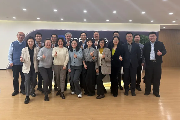 中化塑料与Brenntag开展战略会谈